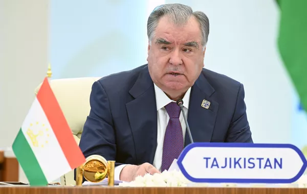 Tajikistan’s President Pushes for Regional Energy Market at ECO Summit