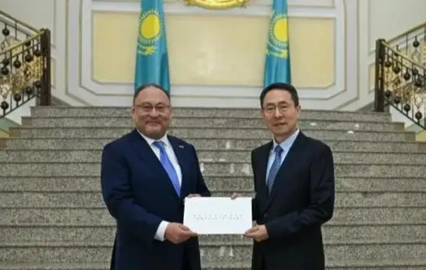 Newly Appointed Chinese Ambassador Starts Diplomatic Mission in Kazakhstan