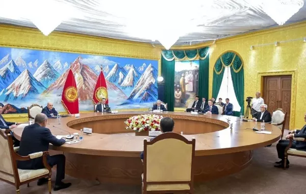 Kazakh PM Participates in Eurasian Intergovernmental Council Meeting, Focusing on Trade, Transport