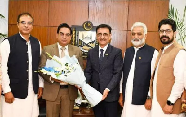 Tajikistan, Pakistan Key Players in Region for Promoting Regional Economic Integration: Envoy