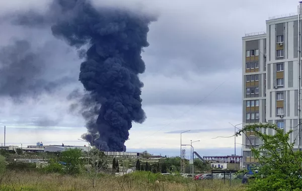 Ukraine Strikes Oil Depots in Crimea, Destroys $20M Air-Defense System