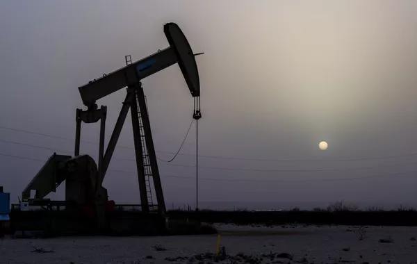 Oil Prices Experiences Fall on Global Markets