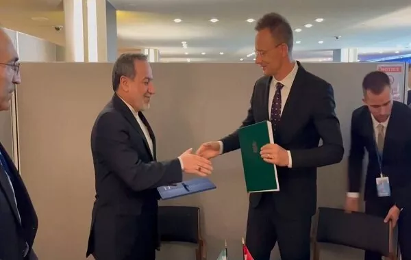 Iran and Hungary Sign Educational Cooperation Agreement