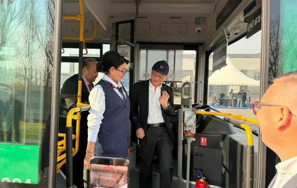 ADB President Tours Bishkek’s New Electric Bus Depot, Reviews Progress of Urban Transport Upgrade