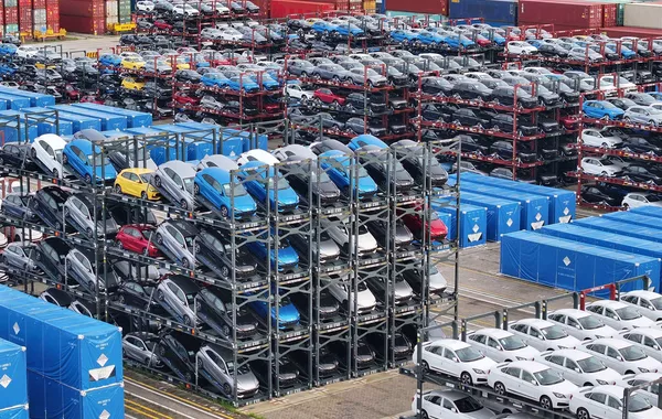 What Drives China’s Car Export Boom to Russia in 2026