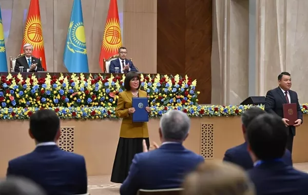 Kazakhstan, Kyrgyzstan Ink Media Pact to Boost Cultural Ties