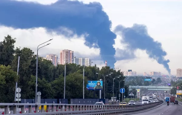 Massive Drone Attack Hits Moscow, Damages Oil Refinery Facility