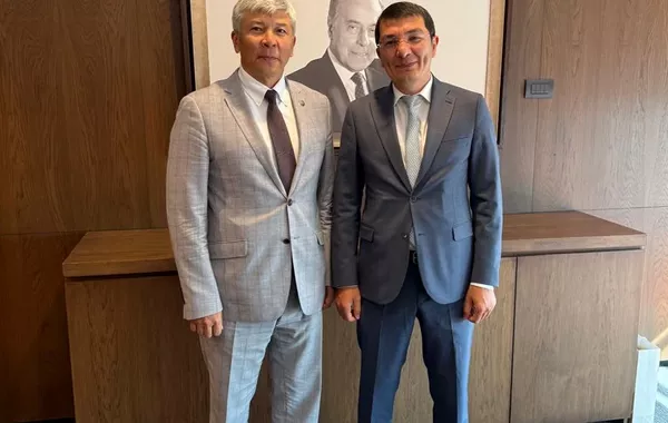 Kyrgyz Ambassador Meets Azerbaijan's First Deputy Economy Minister