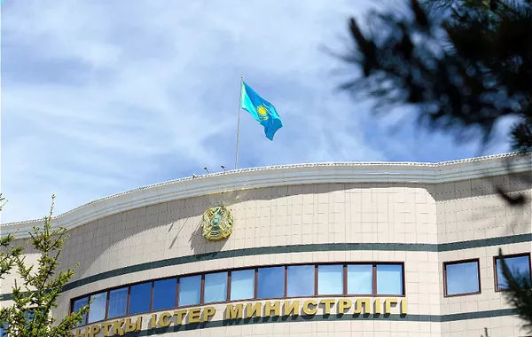 Kazakhstan Evacuates Citizens via Azerbaijan's Land Border