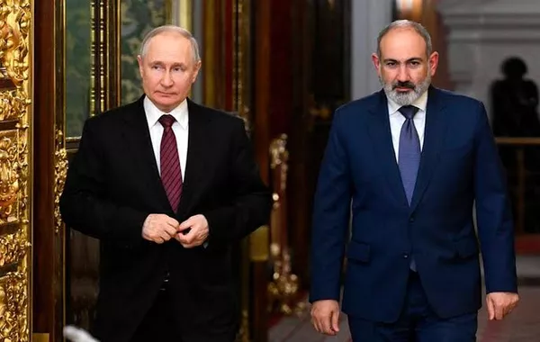 Armenian PM Sends Birthday Wishes to Putin During Phone Call