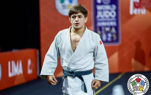 Tajik Judoka Topples Japan in Thrilling World Championship Final