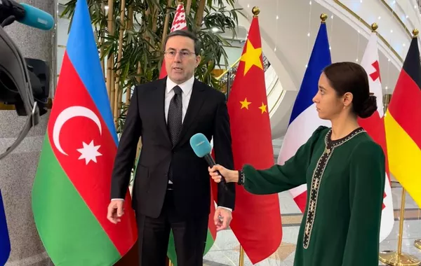 Ashgabat Unveils Azerbaijani Edition of Pearl of Mind Book