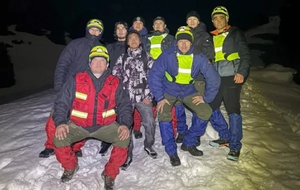 Kazakh Rescuers Save Hypothermic Teens in Almaty Highlands