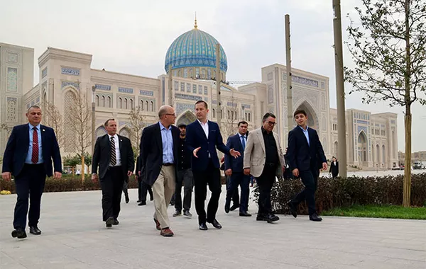 US Envoys Visit Uzbekistan to Boost Strategic Partnership and Explore Cultural Heritage