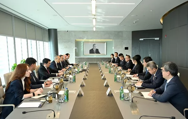 Azerbaijan and China Discuss Collaboration on Green Energy Projects