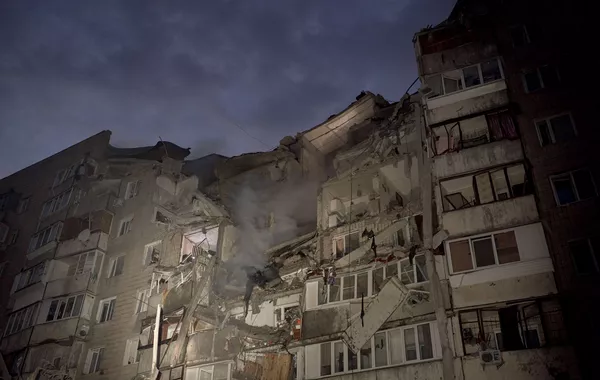 At Least 8 Injured in Russian Ballistic Missile Attack on Kyiv