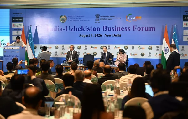 Uzbekistan and India Set $2B Trade Goal at New Delhi Forum