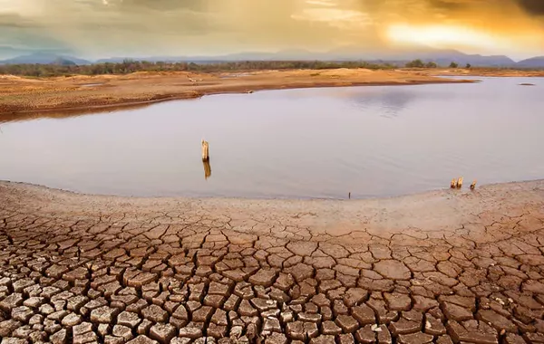 Eurasian Development Bank Warns of Mounting Risks for Central Asia