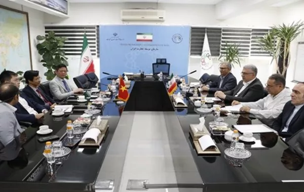 Iran and Vietnam Aim to Strengthen Trade and Joint Production Partnerships