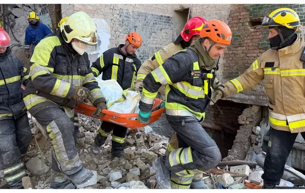 Mayor: Death Toll Rises to Two After Devastating Russian Strike on Ukraine’s Kyiv
