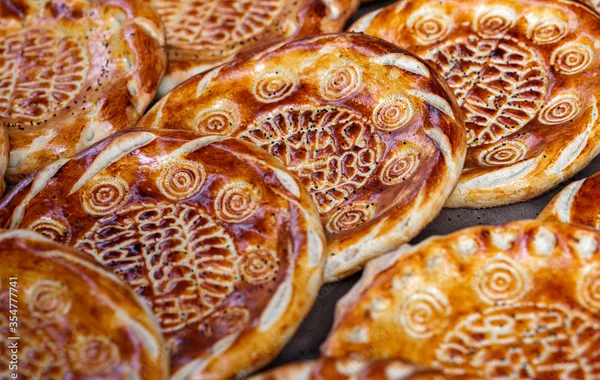 CNN Travel Ranks Uzbek Bread Among World’s Best Breads
