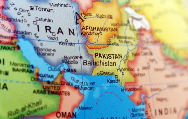 Iran and Afghanistan to Strengthen Trade, Launch Joint Border Market