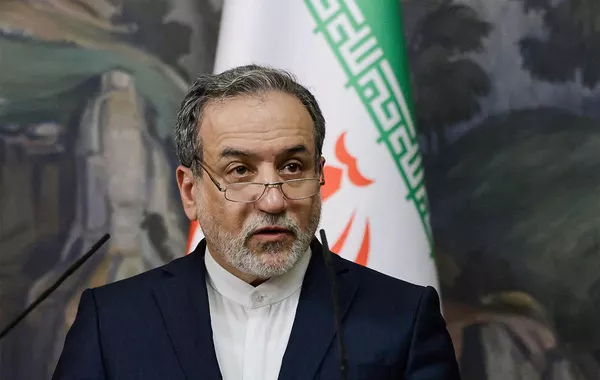 FM: Iran Vows to Defend Uranium Enrichment Rights, Rejects Any Restrictions