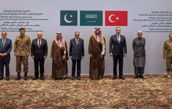 Türkiye, Pakistan Agree to Deploy Troops to Saudi Arabia
