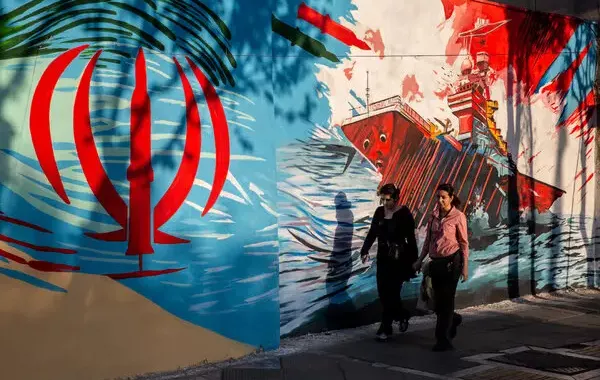 US-Iran Deal in Limbo as Iran Continues Text Review: Report