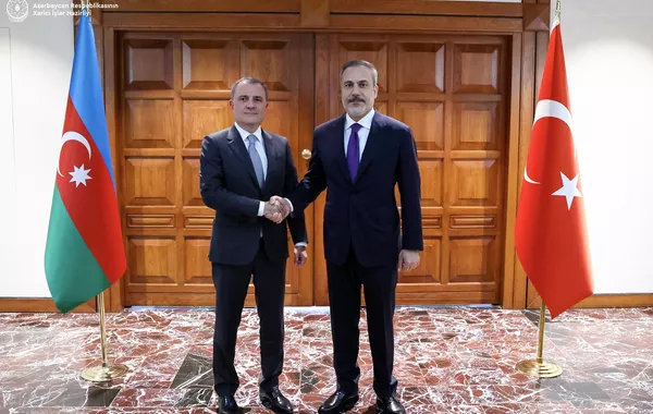 Azerbaijani, Turkish Discuss Regional Security