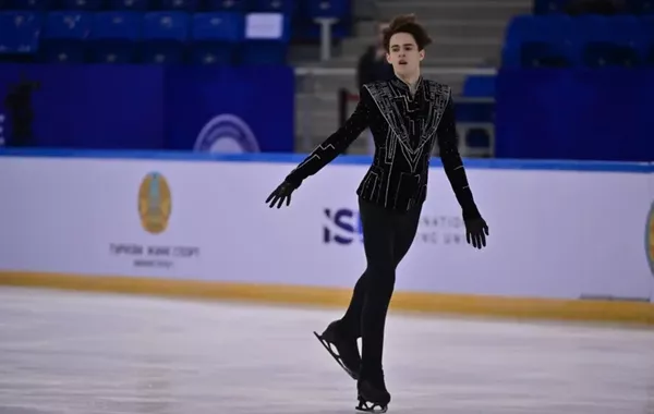 Kazakh Figure Skater Glides to Victory at Denis Ten Challenge