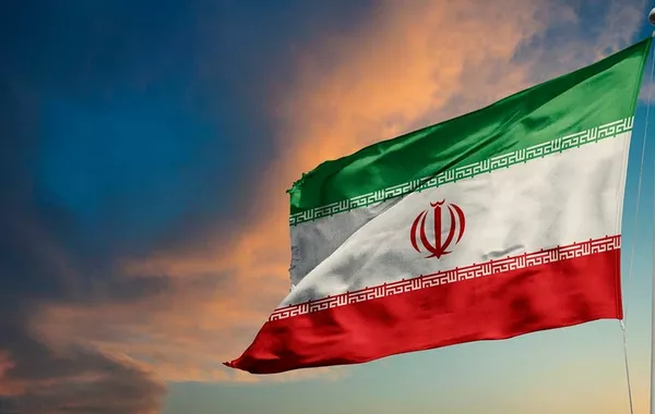 Iran's Army Commander Threatens to Target U.S. Allies if Ground Offensive Begin