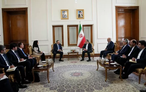 Azerbaijan, Iran Focus on Developing Bilateral Ties