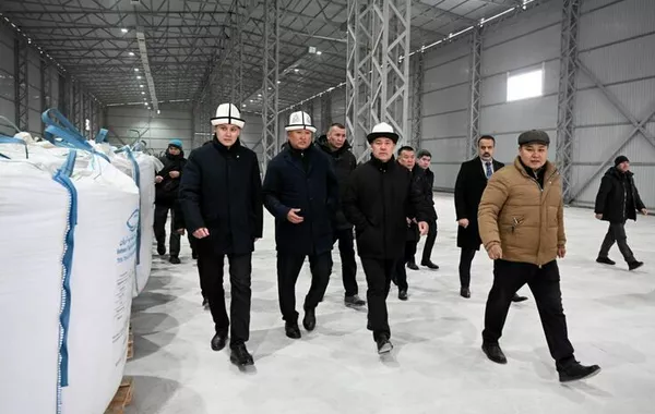 Kyrgyz President Visits New Fish Feed Plant in Chui Region