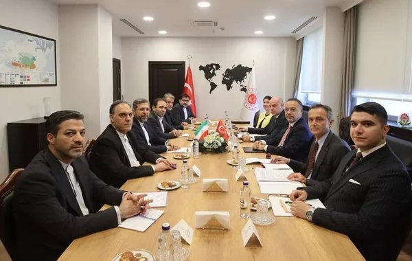 Iranian and Turkish Diplomats Discuss Gaza and Bilateral Ties