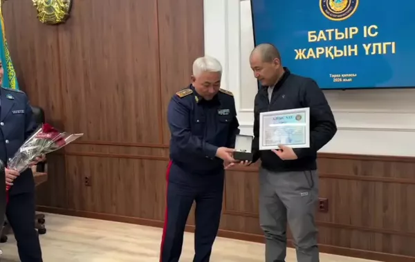Bystander Intervention Stops Teen Abduction in Kazakhstan - VIDEO