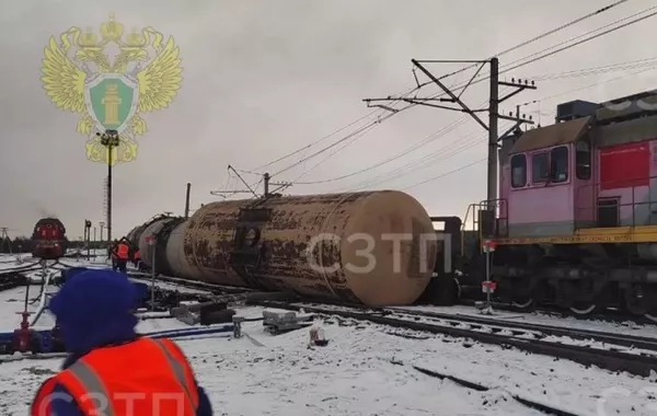 Five Railcars with Fuel Oil Derail in Russia's Murmansk