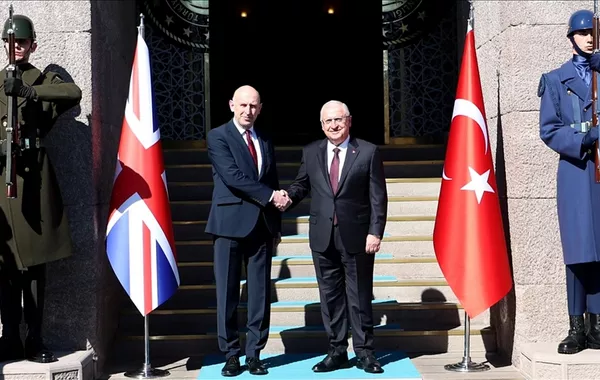 Türkiye, UK Discuss Regional Defense and Security Issues