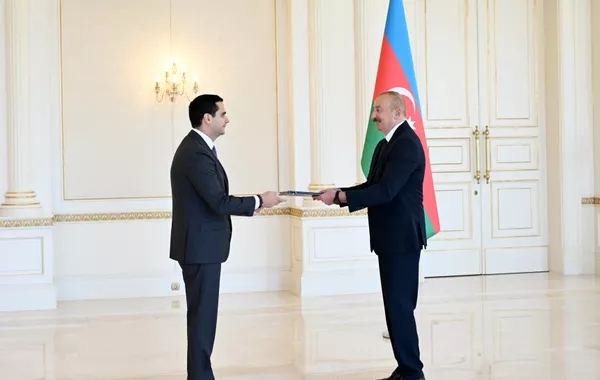 Slovak Ambassador Presents Credentials to Azerbaijani President