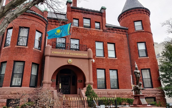 Kazakh Embassy Alerts Citizens in the US About Stricter Migration Rules