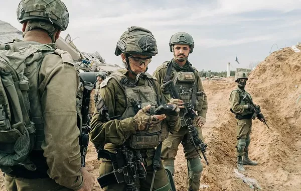 Israel Strikes Iranian Command Centers and Basij Facilities - VIDEO