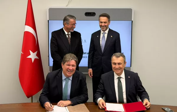 Türkiye Signs 20-Year LNG Deal with Mercuria, Preliminarily Partners with Woodside