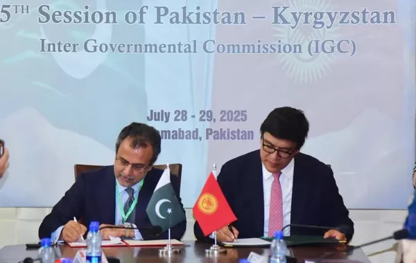 Pakistan, Kyrgyzstan Pledge to Raise Trade to $100 Million