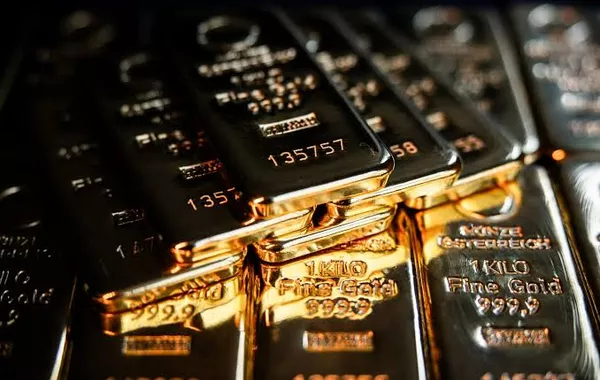 Gold Set for Biggest Weekly Gain Since January