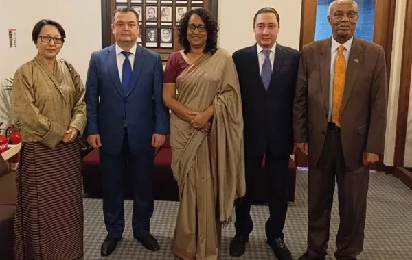 Sri Lankan PM Welcomes Uzbekistan’s First Ambassador, Highlights Central Asian Ties