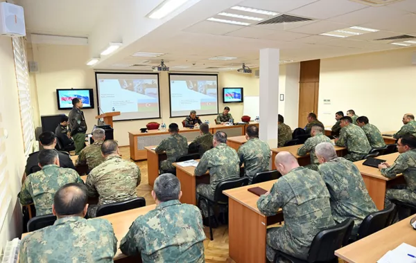 NATO Mobile Training Team Conducts Course in Azerbaijan