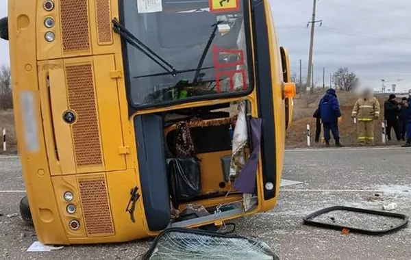 School Bus Collides with Car in Russia, One Dead