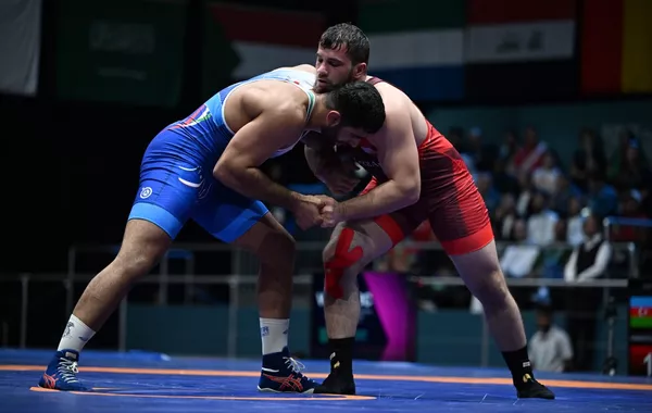 Another Azerbaijani Greco-Roman Wrestler Wins Silver at Islamic Solidarity Games