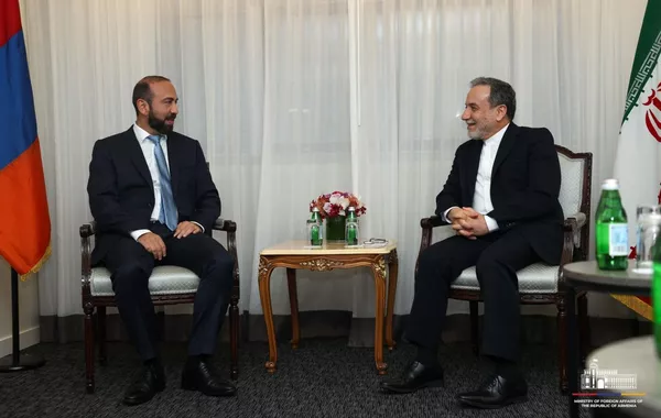 Iran, Armenia Discuss Bilateral Ties, Regional Developments