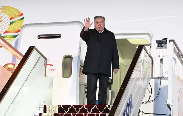 Tajik President Travels to Peace Forum in Turkmenistan
